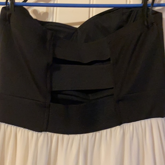 Enfocus Studio Strapless Night Dress. Size 6 - Picture 3 of 4